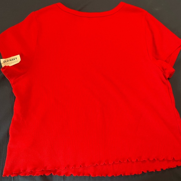 Old Navy Scalloped Crop Top - Picture 7 of 7